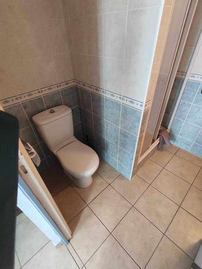Studio 2 Personnes En Centre Ville Saint-Pierre-de-Plesguen Dış mekan fotoğraf